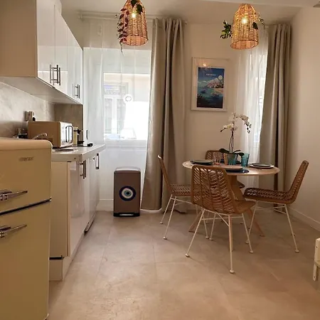 Apartment Sephora