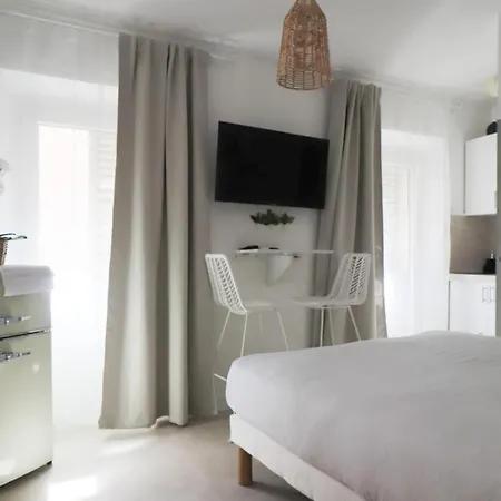 Sephora Apartment Cannes